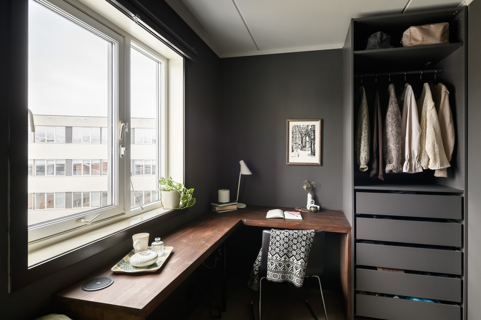 Integrert garderobe gir fleksibilitet i hverdagen. Galleribilde