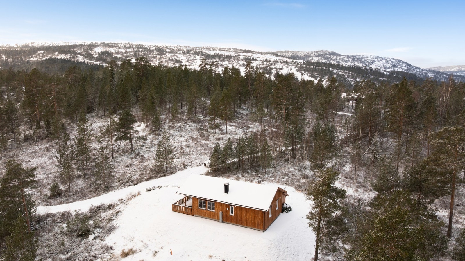 Området er først og fremst kjent for sin vakre natur, sitt rike dyreliv og naturreservatene som ligger i nærheten. Galleribilde