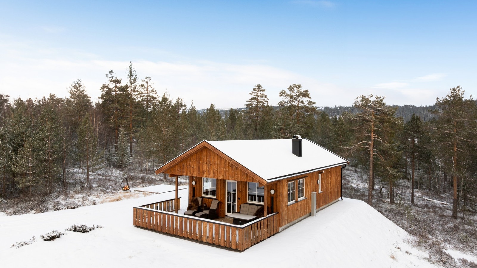 Kyrtjønn hyttefelt ligger sør i Nissedal kommune, ca. 400 meter over havet, i nærheten av tettstedet Felle Galleribilde