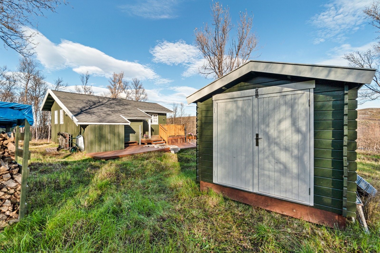 Det er scooterløyper like ved og et stort løypenettverk slik at du kommer deg dit du måtte ønske. Galleribilde