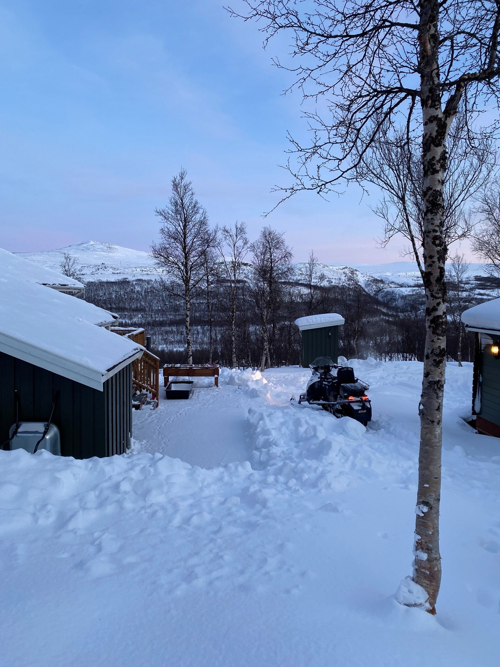 Fritidseiendommen ligger i et usjenert og attraktiv hyttefelt. Galleribilde