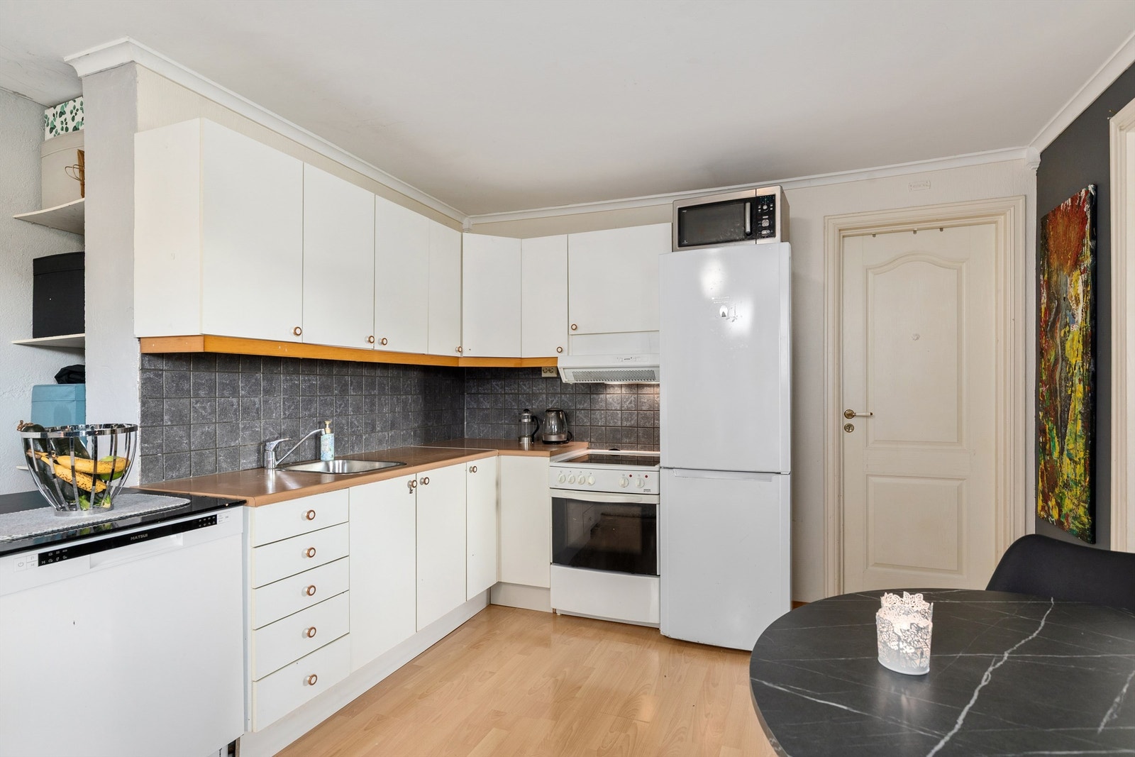 Kjøkken i u.etg / del som er utleid Galleribilde