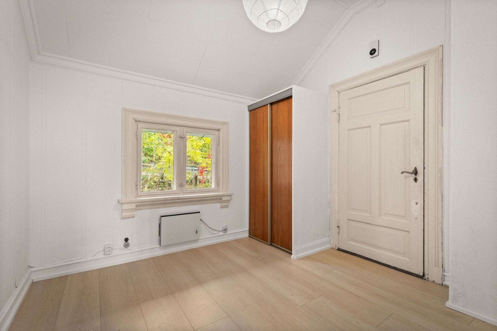 Oppussingsobjekt | Store og lyse rom med god takhøyde Galleribilde