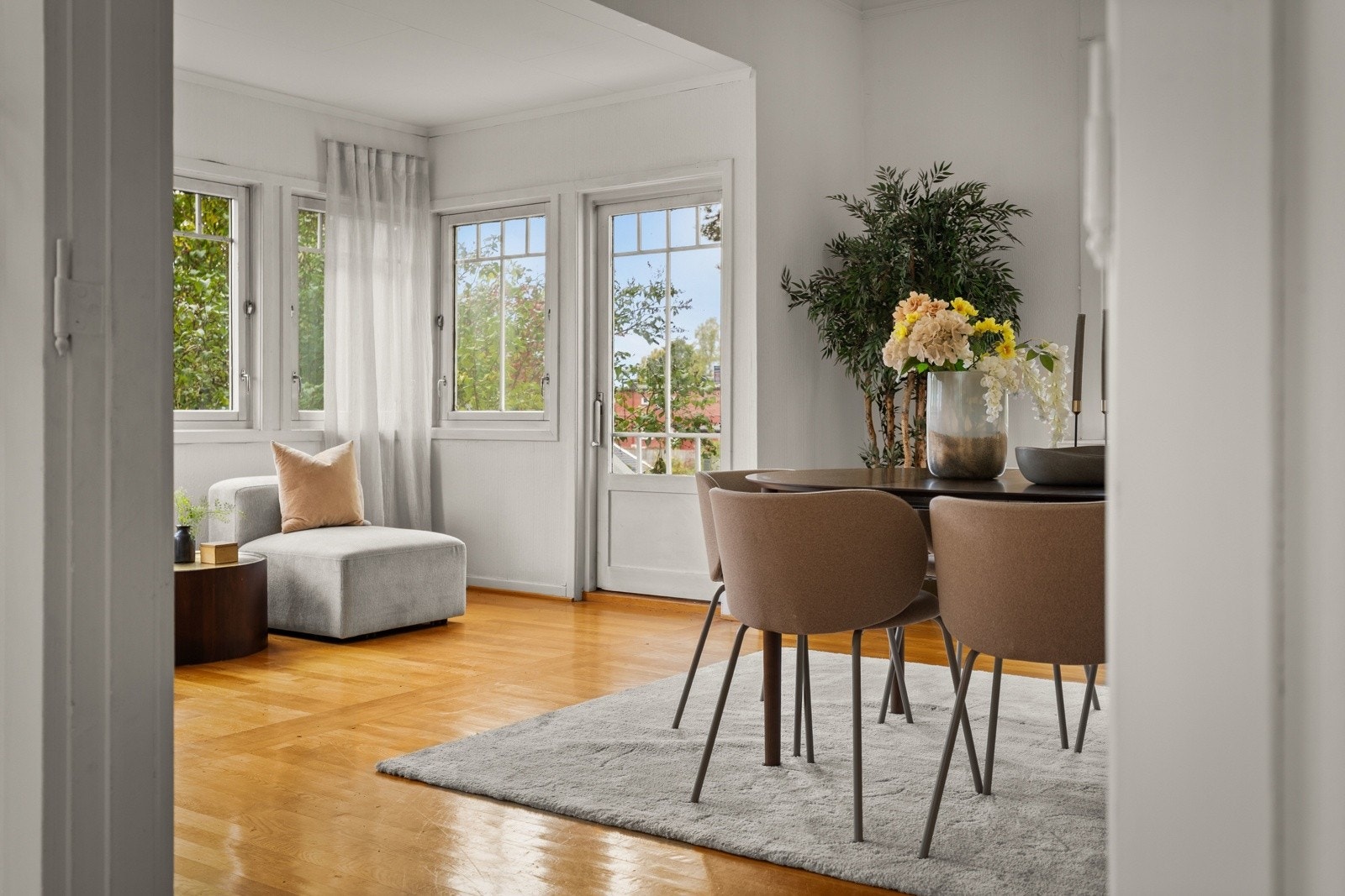 Oppussingsobjekt | Store og lyse rom med god takhøyde Galleribilde