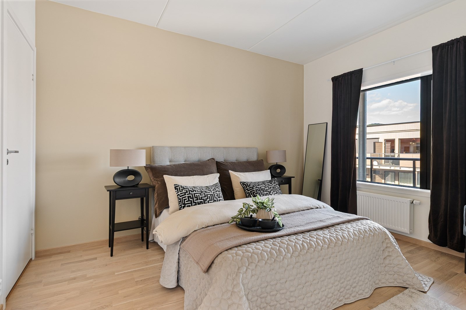 Fra hovedsoverommet er det adkomst til innvendig bod. Galleribilde