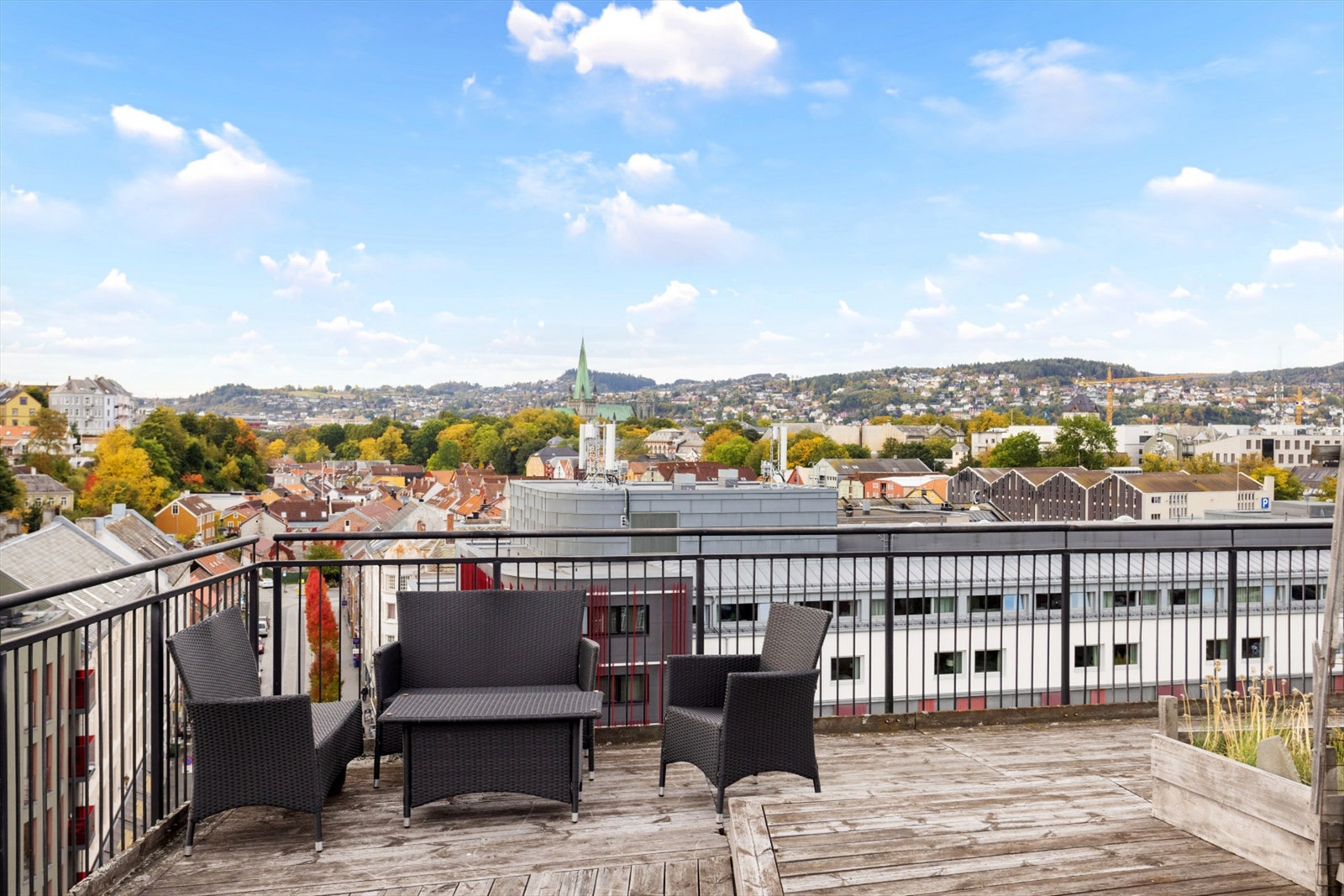 Her kan man nyte en storslagen panoramautsikt over Trondheim! Galleribilde