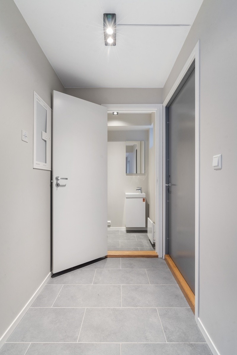 Toalett ved inngangsdør Galleribilde