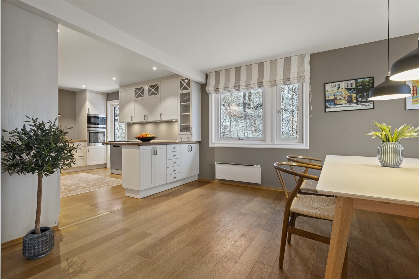 Samtlige spotter på kjøkkenet ble byttet i 2025. Galleribilde