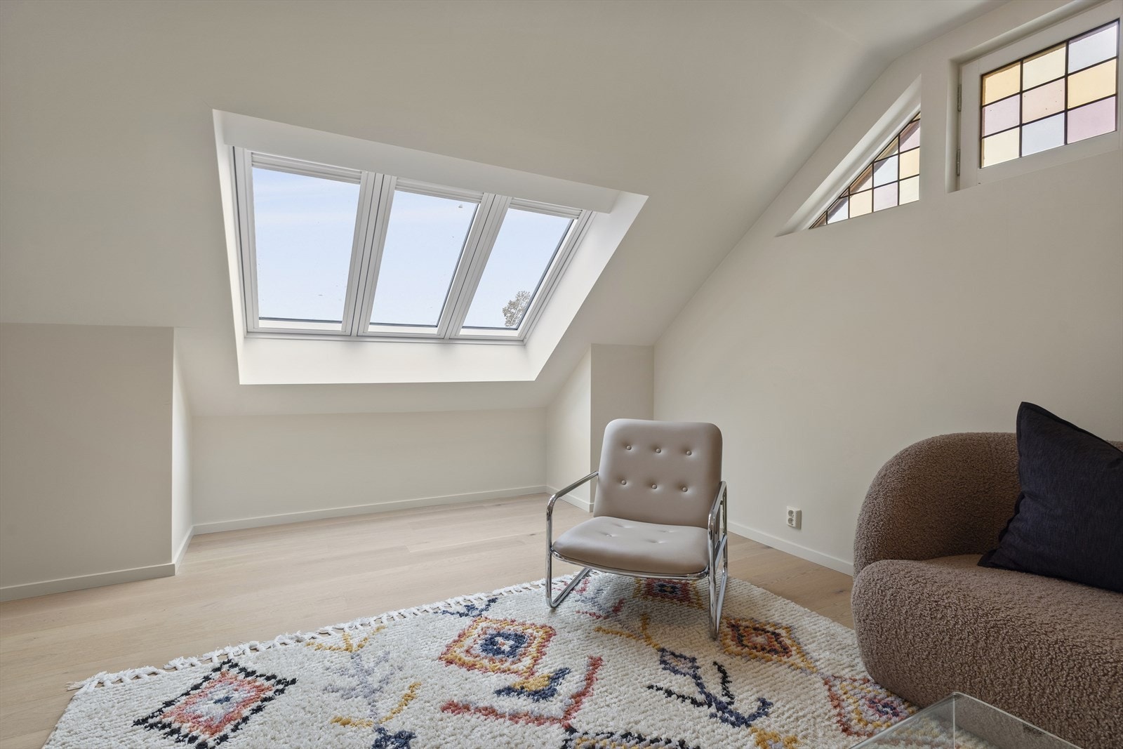 Det ble satt i nye velux vinduer i 2022. Galleribilde