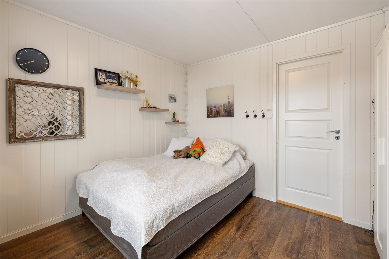 Soverom 1 beliggende i boligens 2. etasje. Galleribilde