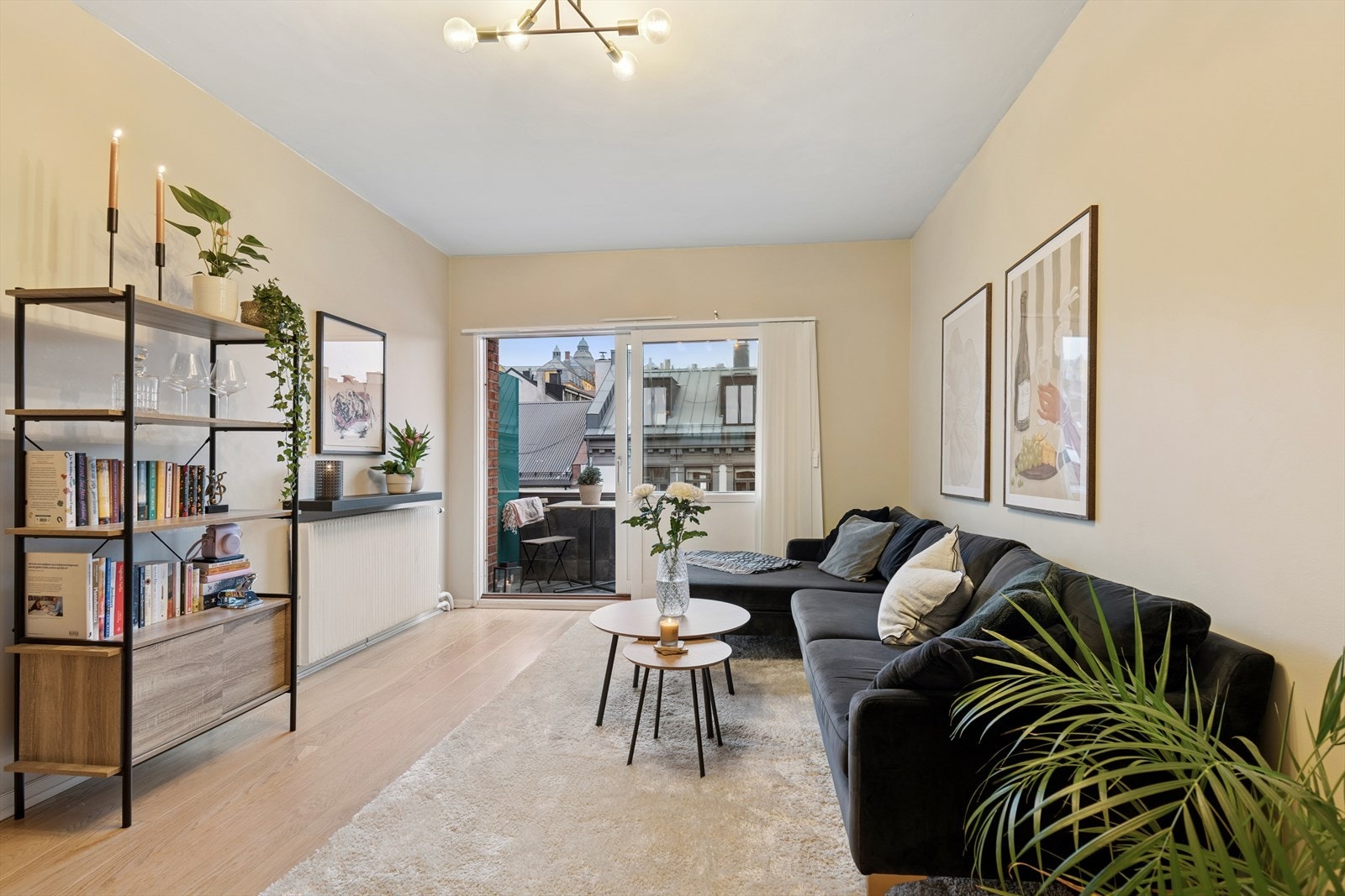 Velkommen til Bjerregaards gate 51 - presentert av Andreas Bjerke Hansen v/DNB Eiendom Bekkestua. Galleribilde