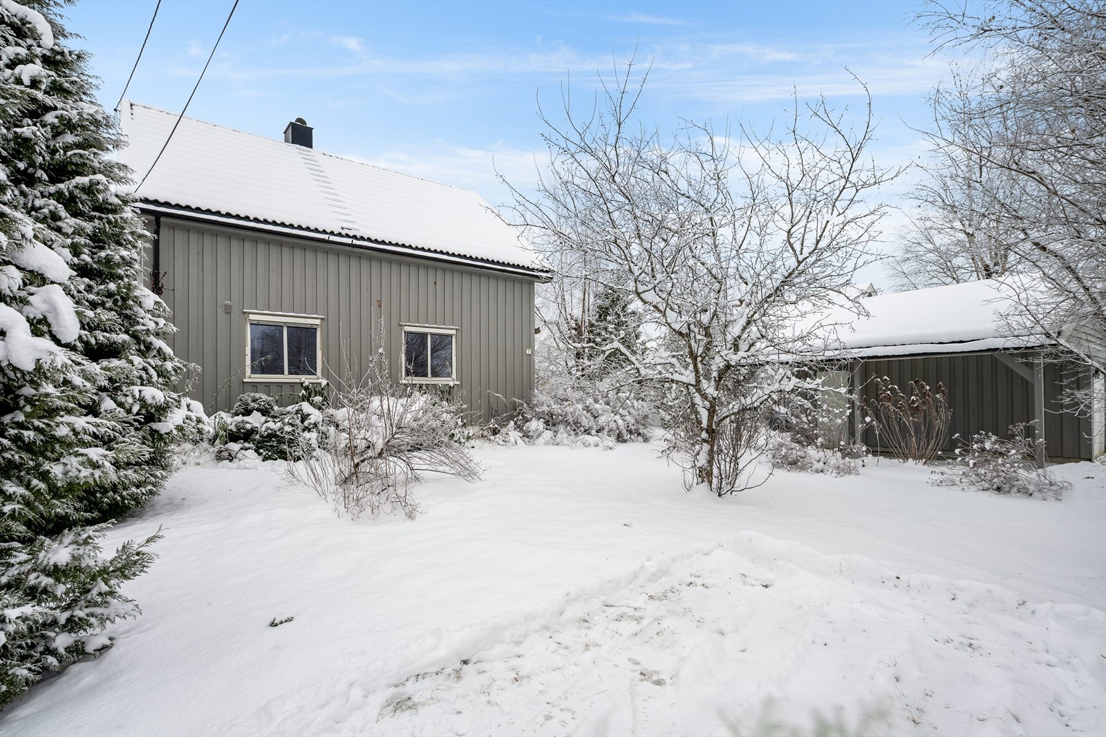Her bor man tilbaketrukket kun få minutters gange til alt Kløfta har å tilby. Galleribilde