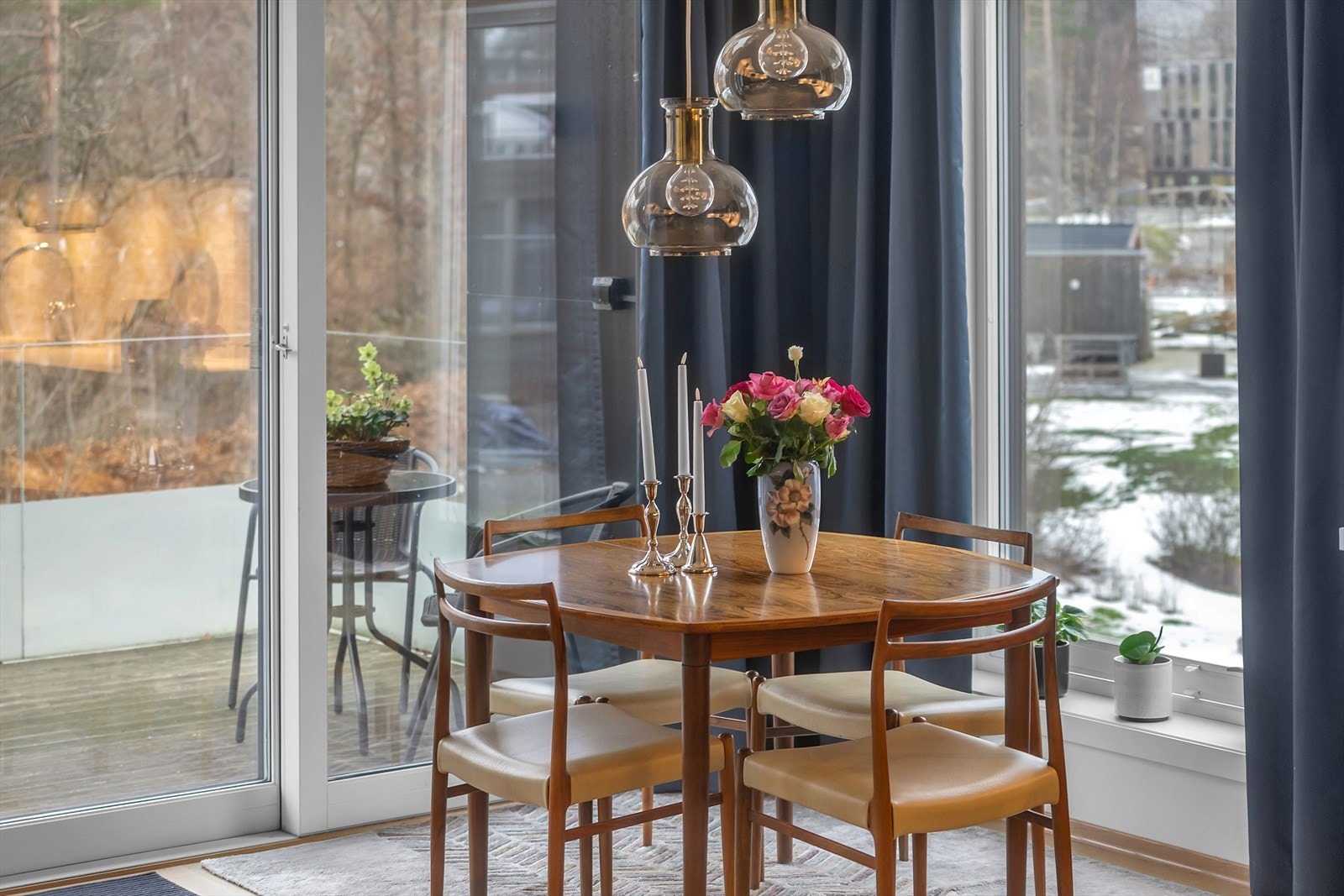 God plass til spisebord. Galleribilde