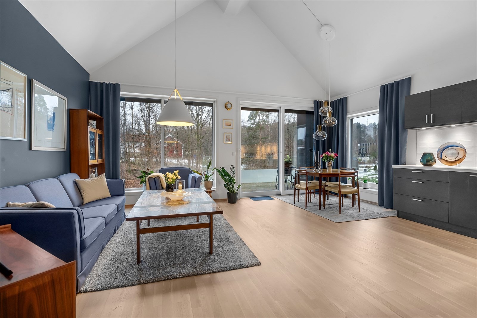 Velkommen til Strømmeveien 44 | Presenteres v/eiendomsmegler Kjell-Arne Arnesen | Foto: Stein Olsen Galleribilde