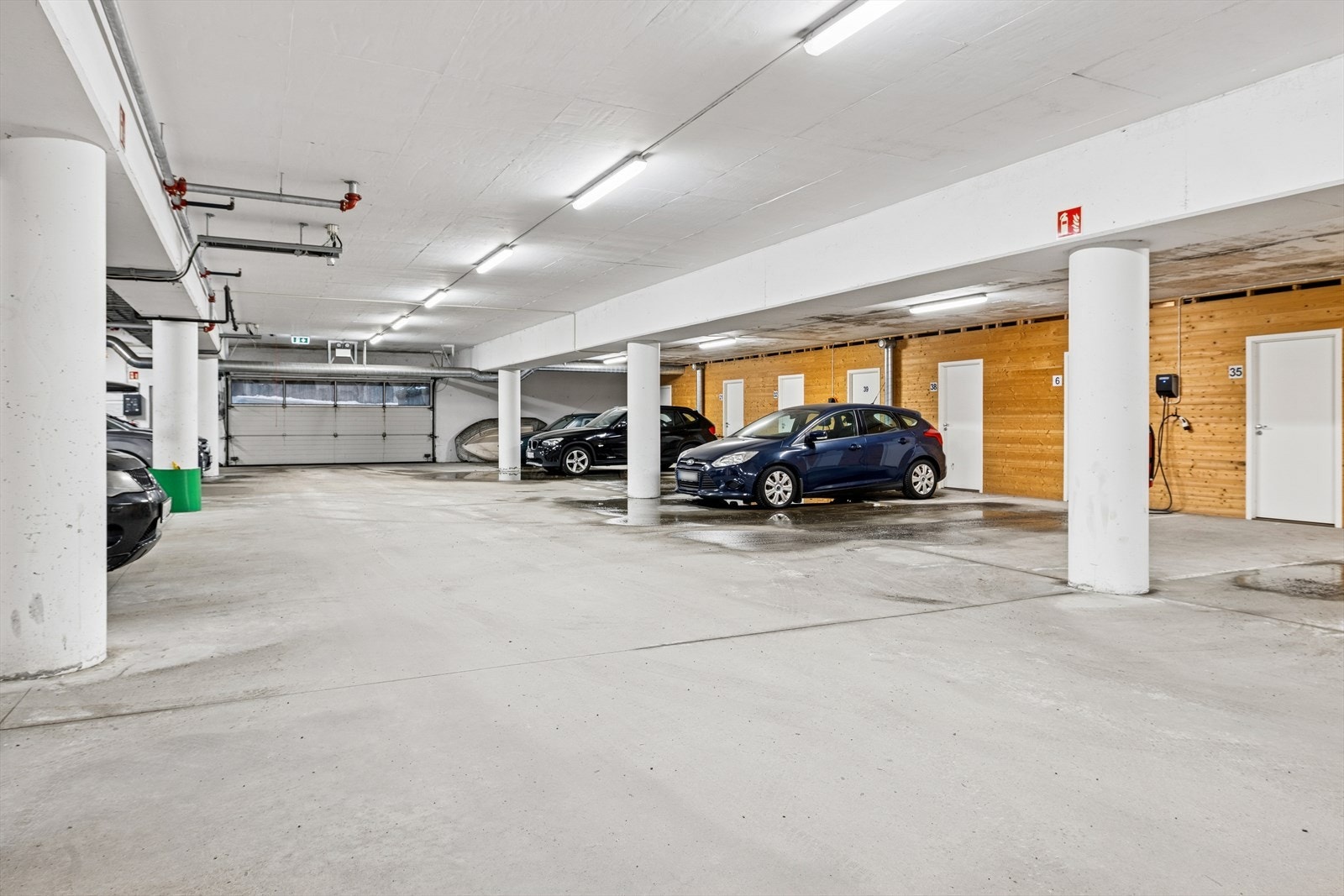 Garasjekjeller Galleribilde