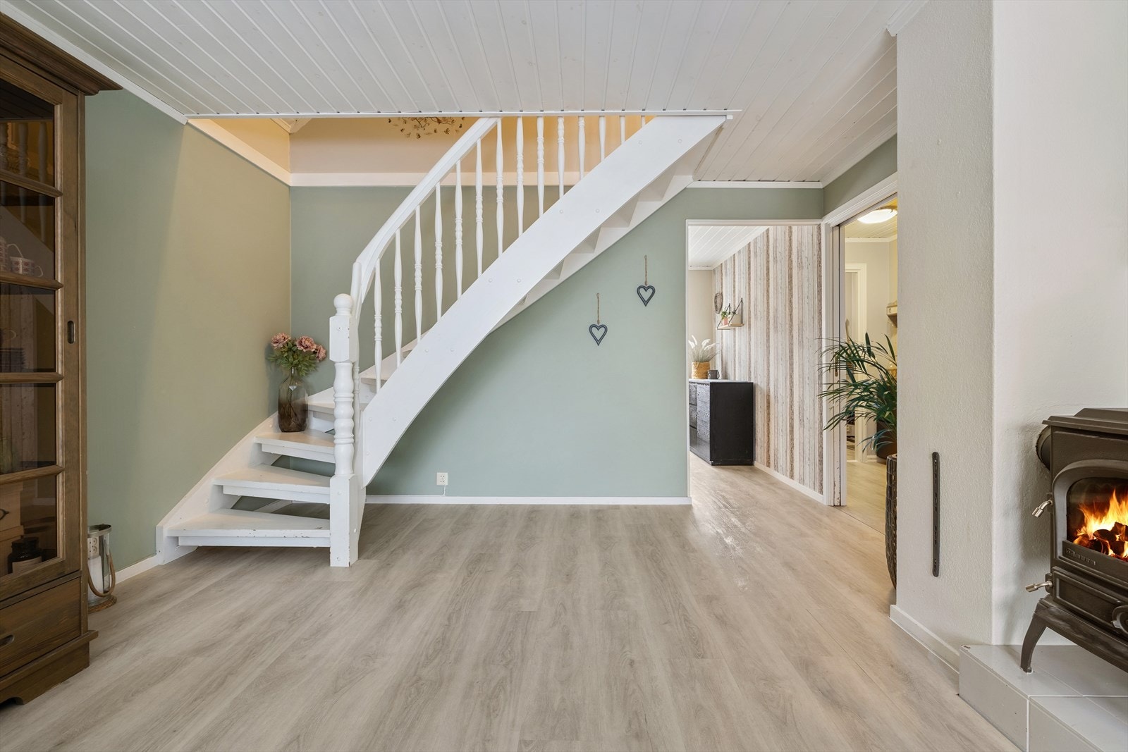 Lyra Vinyl click gulv fra 2018 gir en oppgradert og slitesterk overflate. Galleribilde