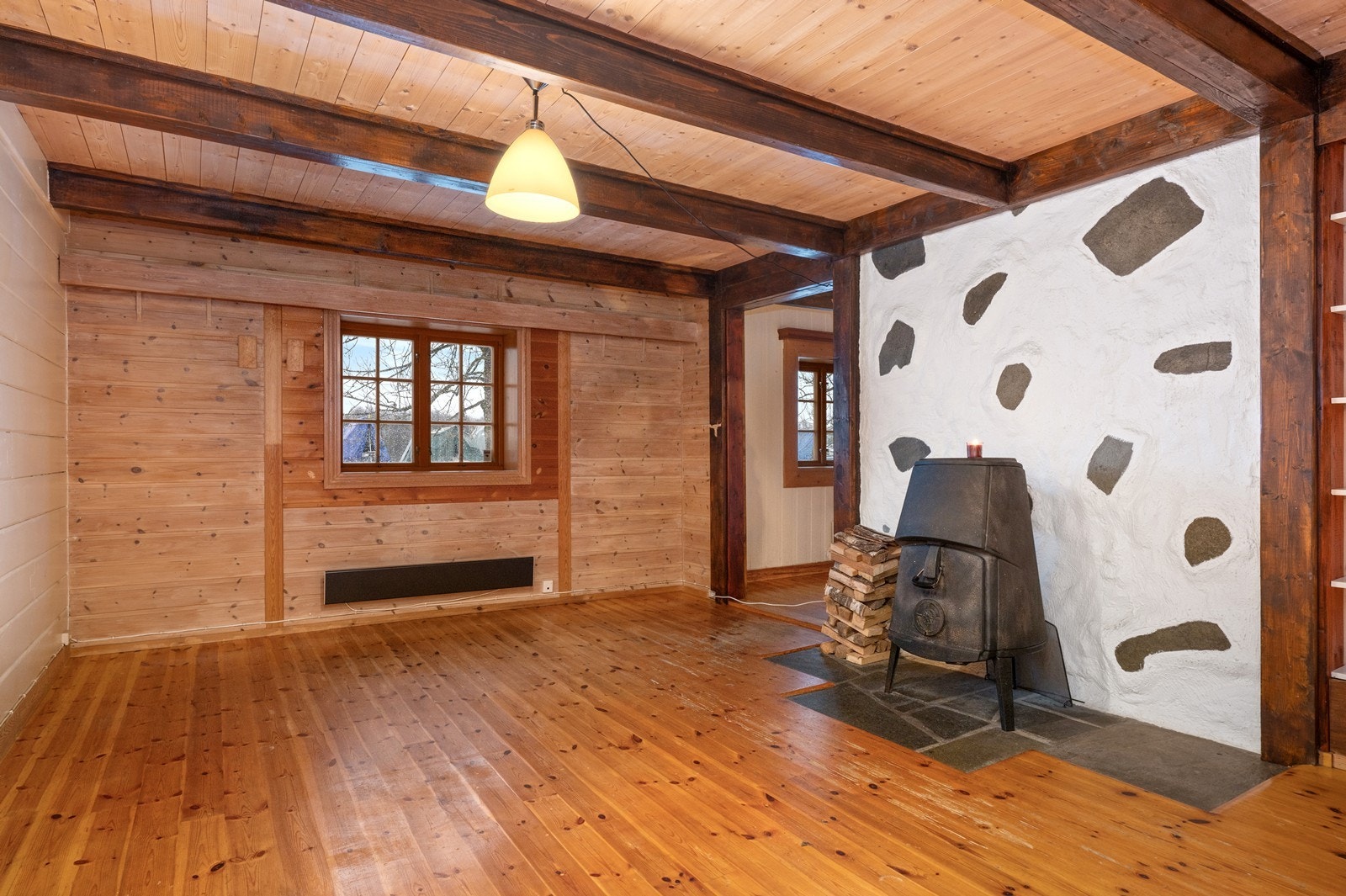 Stuen gir gode rammer for daglig bruk Galleribilde