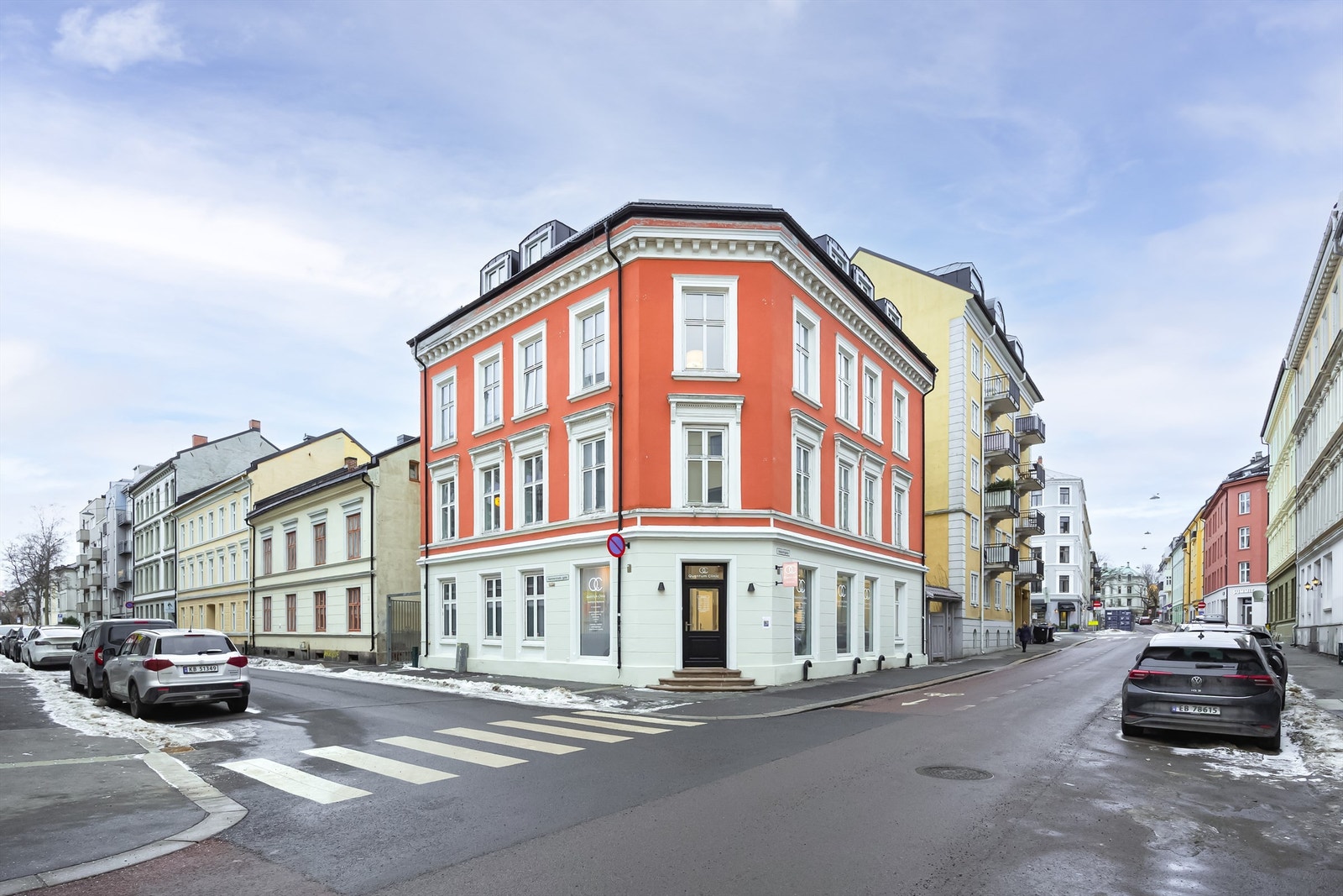 Den sentrale beliggenheten på Majorstuen har nærhet til et komplett servicetilbud, dagligvare, restauranter og god offentlig kommunikasjon. Galleribilde