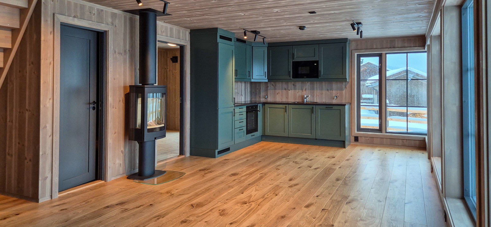 Åpen løsning stue/kjøkken. Galleribilde