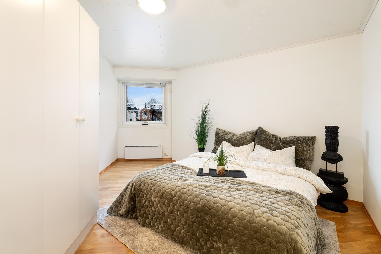 Hovedsoverom har god plass til dobbeltseng og garderobeskap. Galleribilde