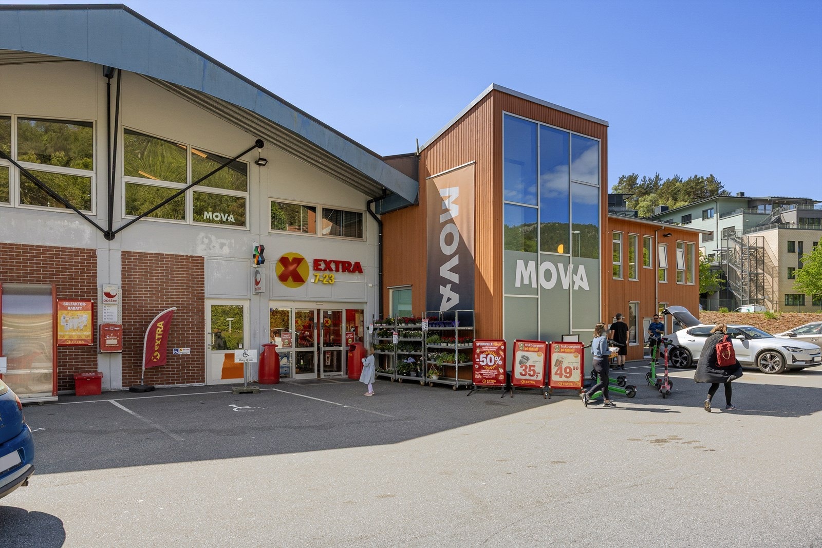 Dette er en bolig som må oppleves. Velkommen til visning - og til et hjem med rom for både hverdagsliv og fremtidsplaner. Galleribilde