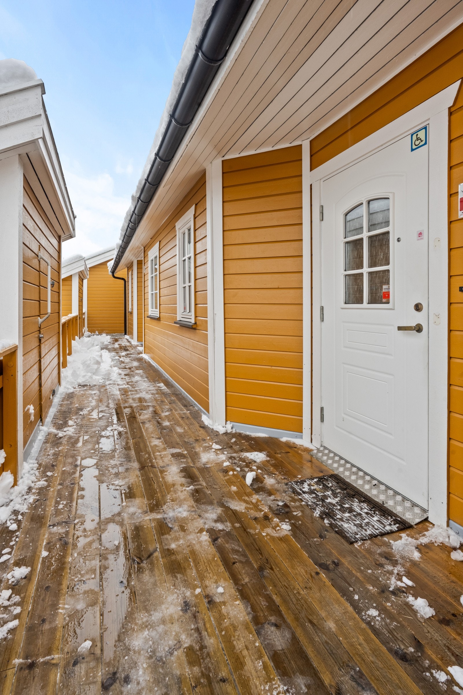 Inngangsparti. Galleribilde