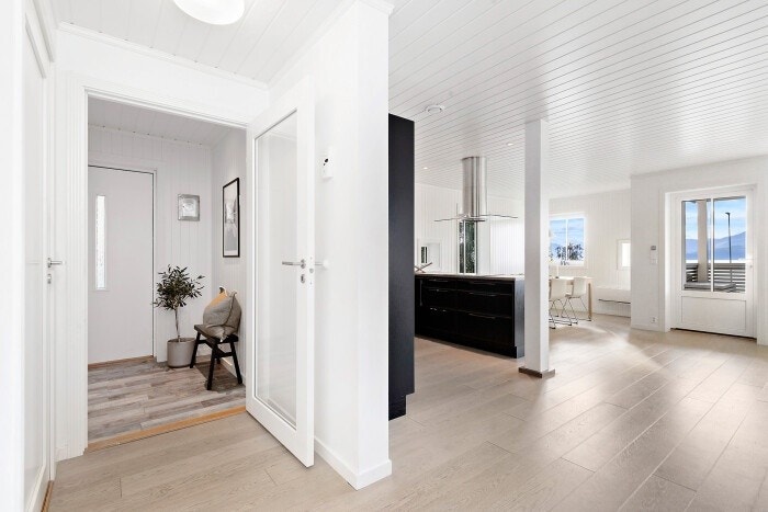 Entre mot kjøkken Galleribilde