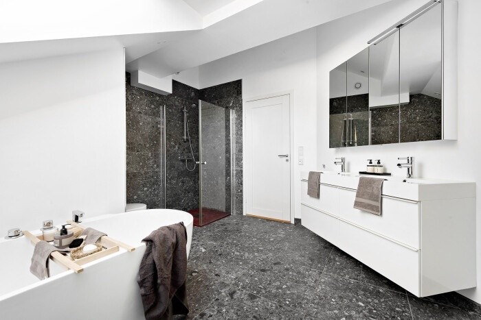 Bad 2. etg Galleribilde