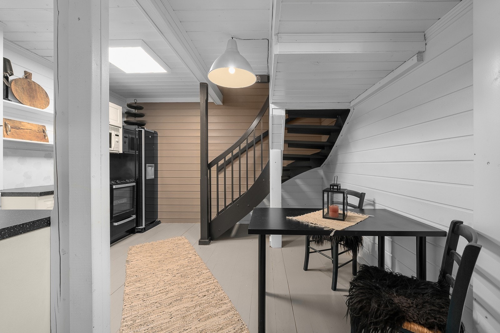 Kjøkken i underetasje. Galleribilde