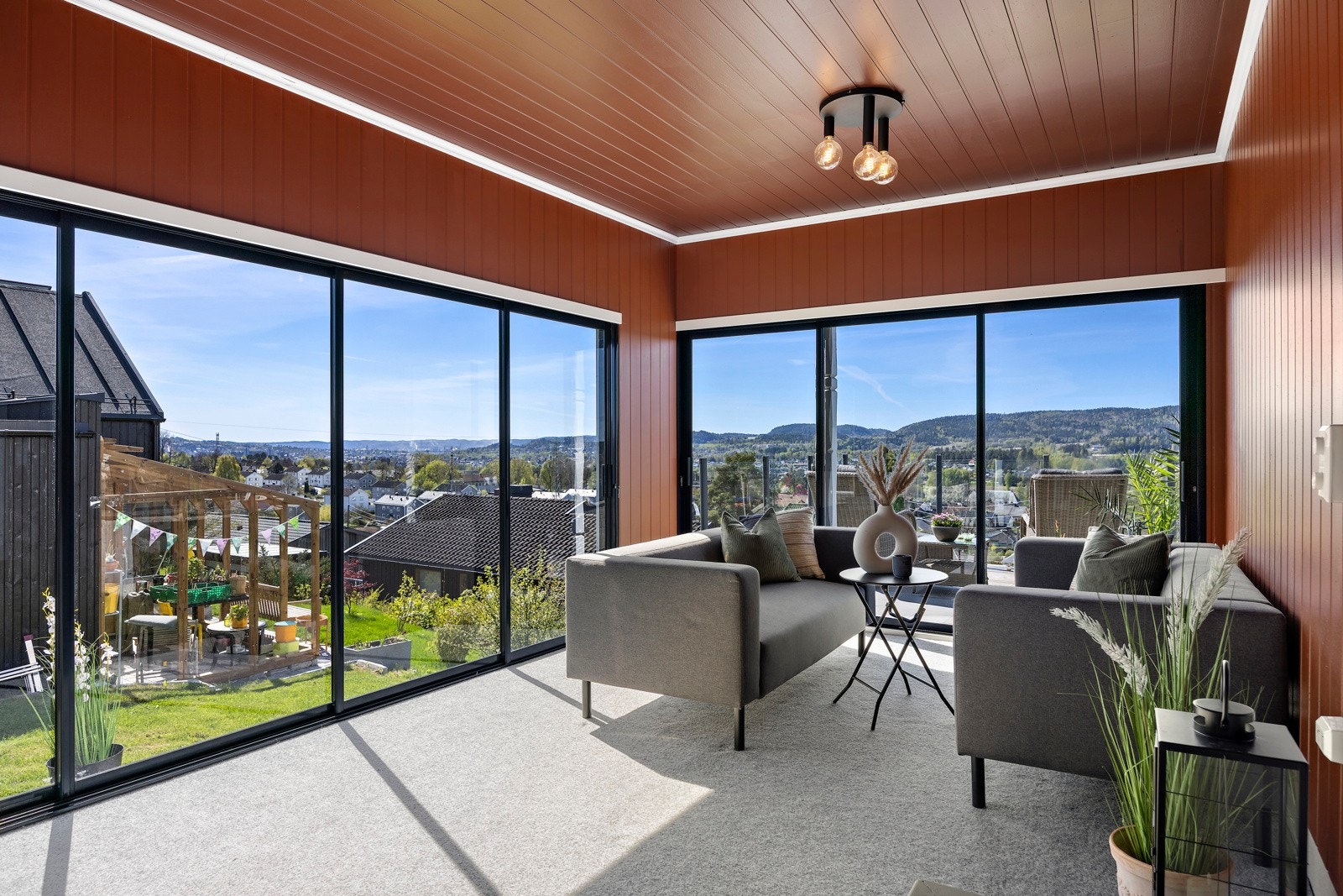 Supert med innglasset veranda / vinterhage! Galleribilde