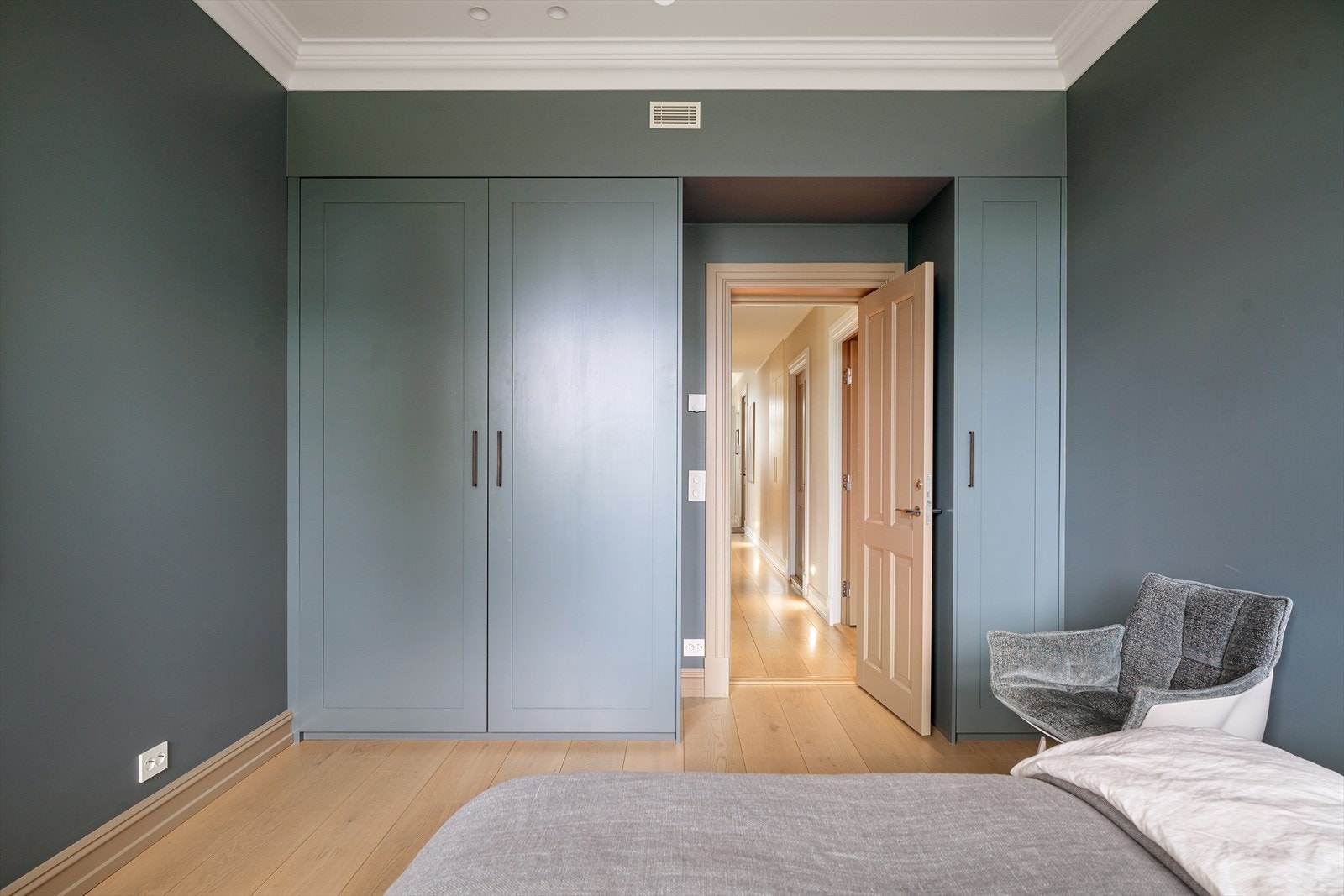 Skreddersydde garderobeløsninger på alle soverom Galleribilde