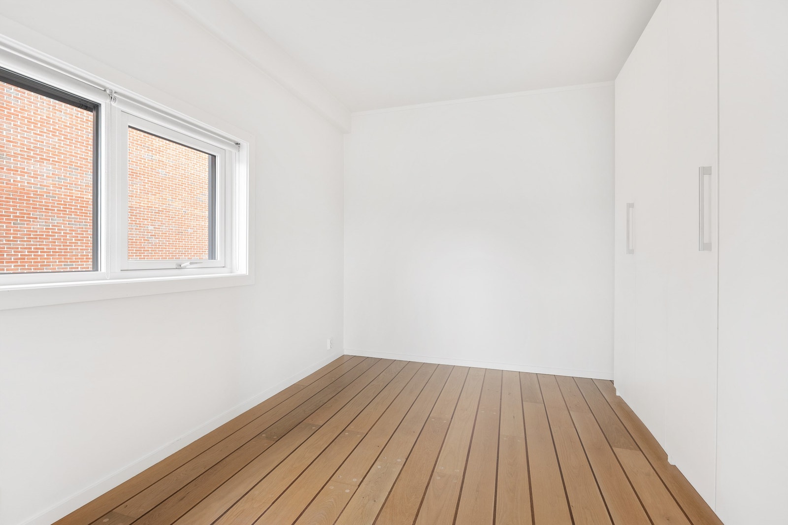 Soverom 1 er opprinnelig godkjent som kjøkken. Viser til punkt om ferdigattest. Galleribilde