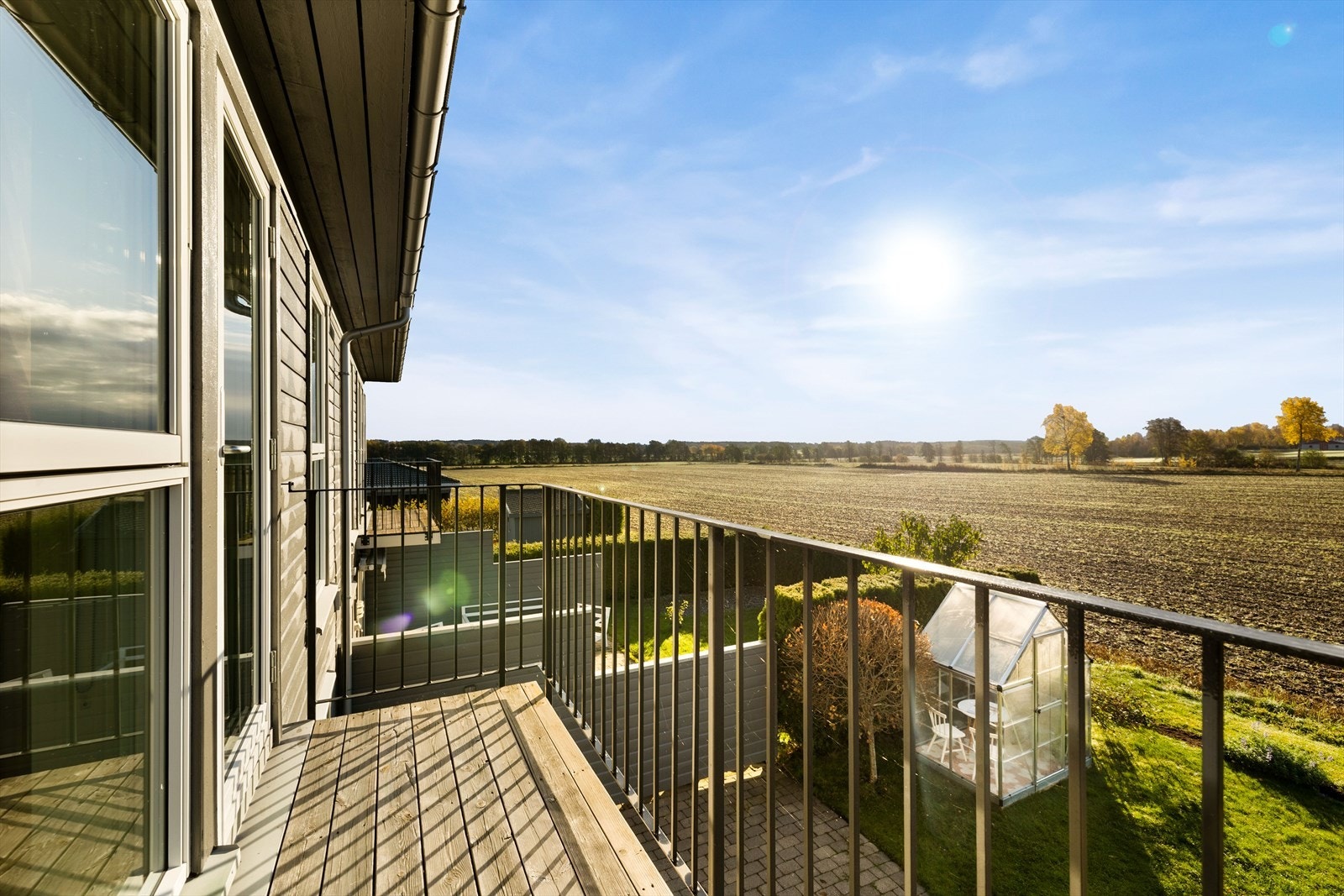 Balkongen er ca. 3 m². Galleribilde