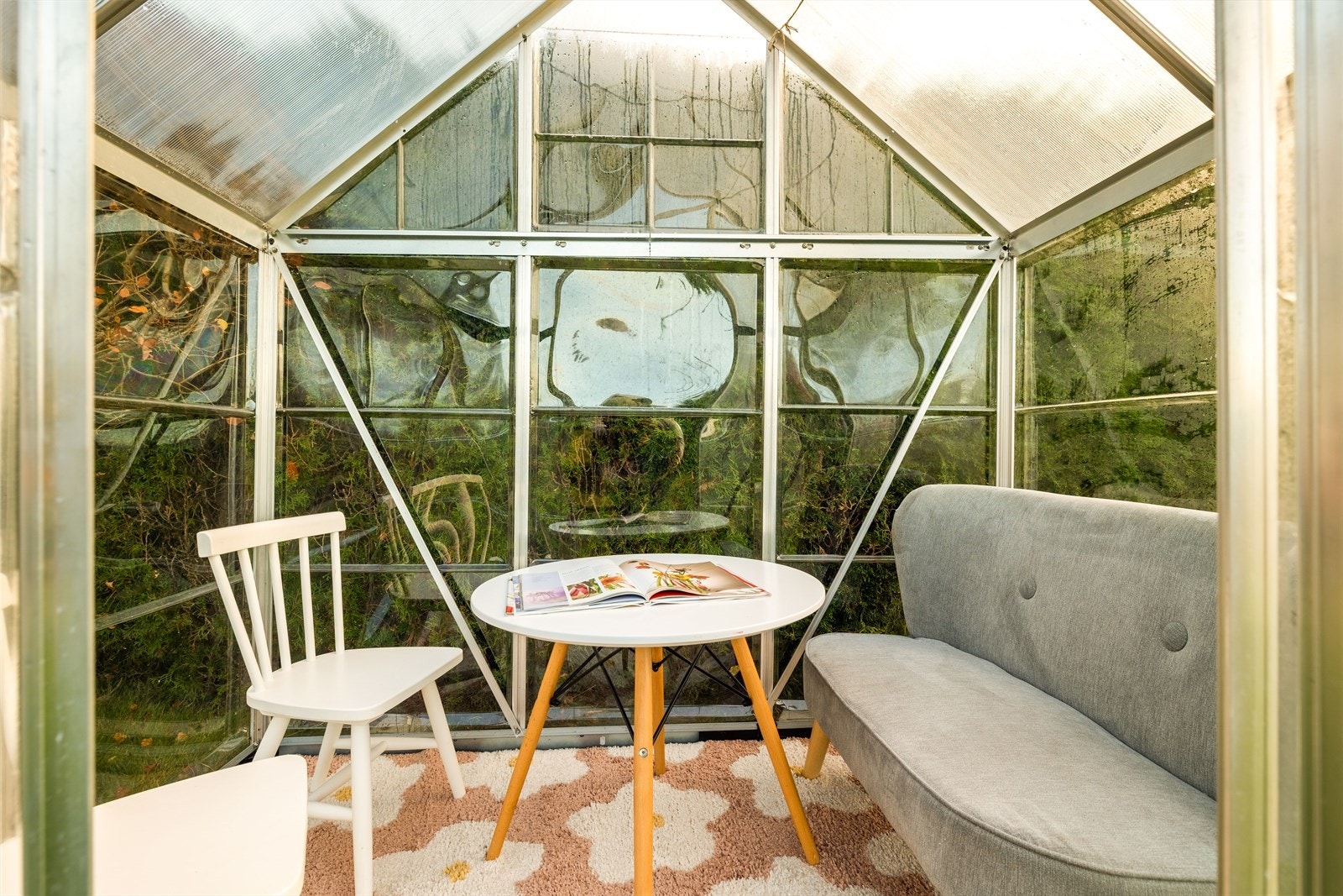 Drivhus/sommerstue. Galleribilde