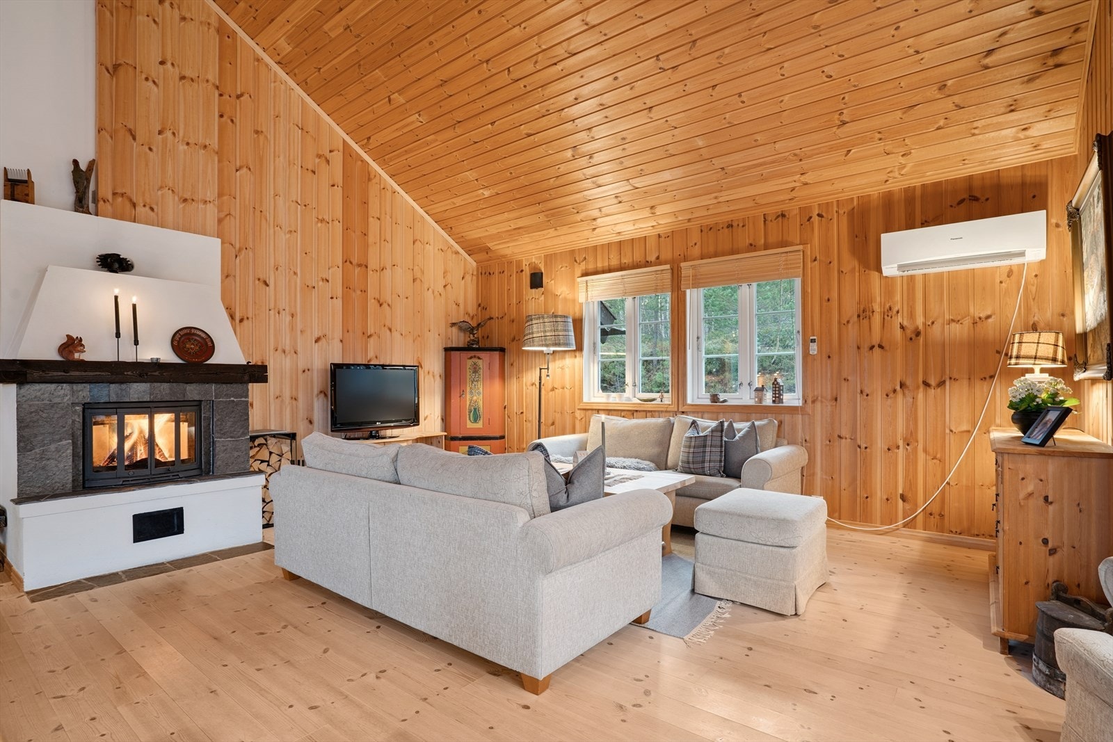 Luft til luft varmepumpe i stue. Galleribilde