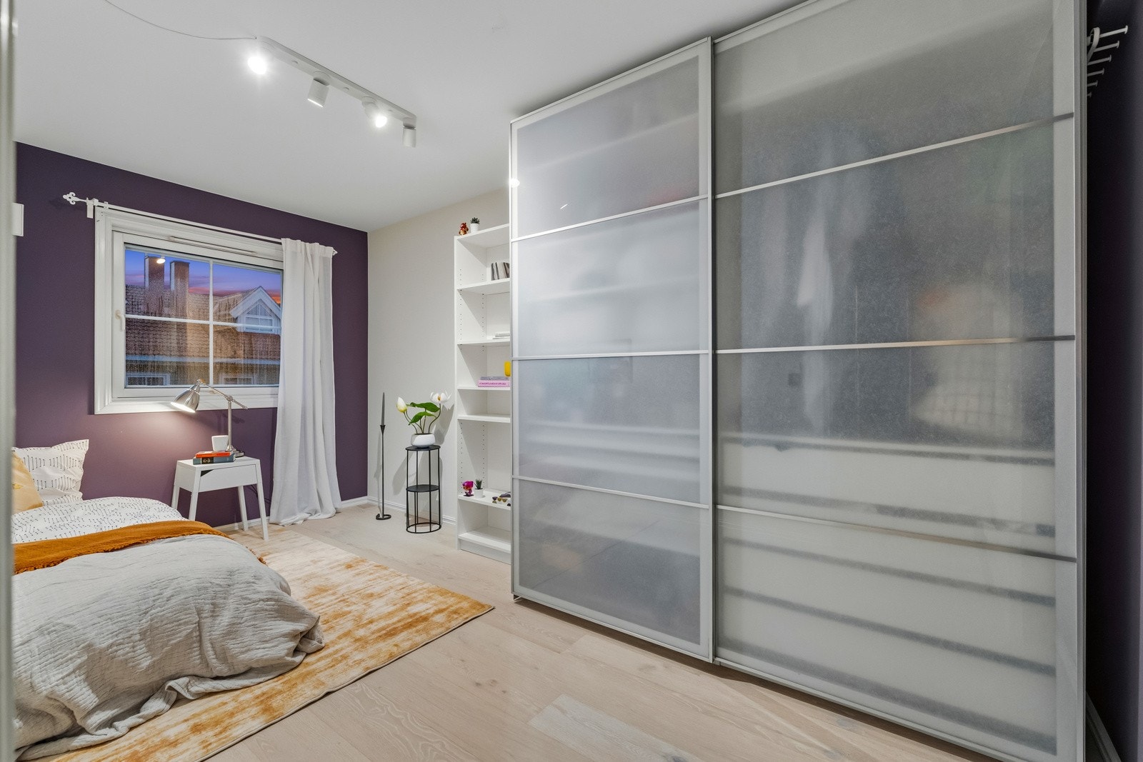 Soverom to. Galleribilde