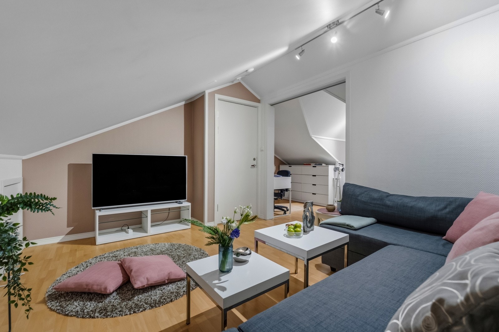 Loftetasje. Galleribilde