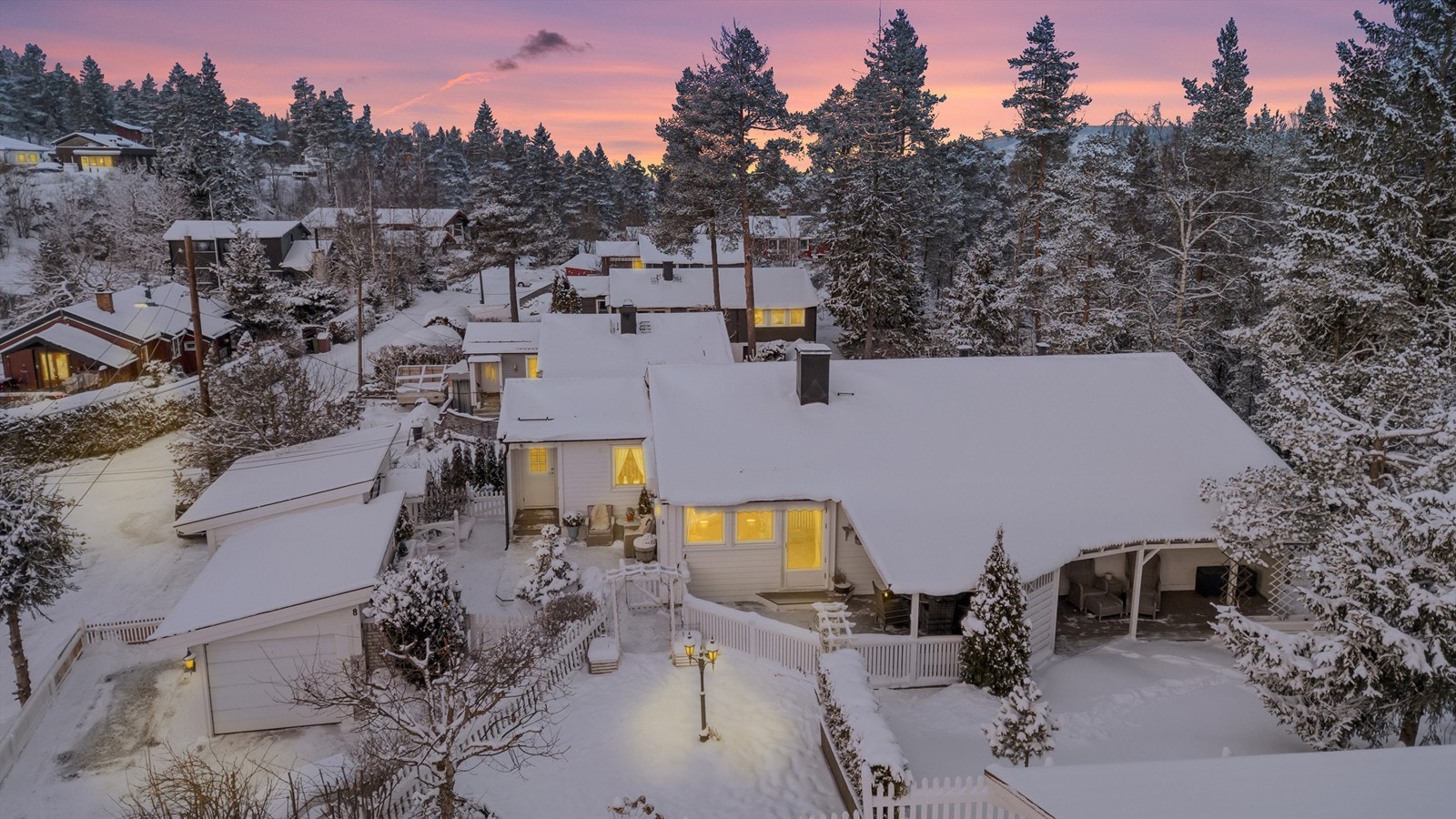 Velkommen til Tyribakken 8! Presenteres av Silje Frankplads v/ Krogsveen avd. Skedsmokorset Galleribilde