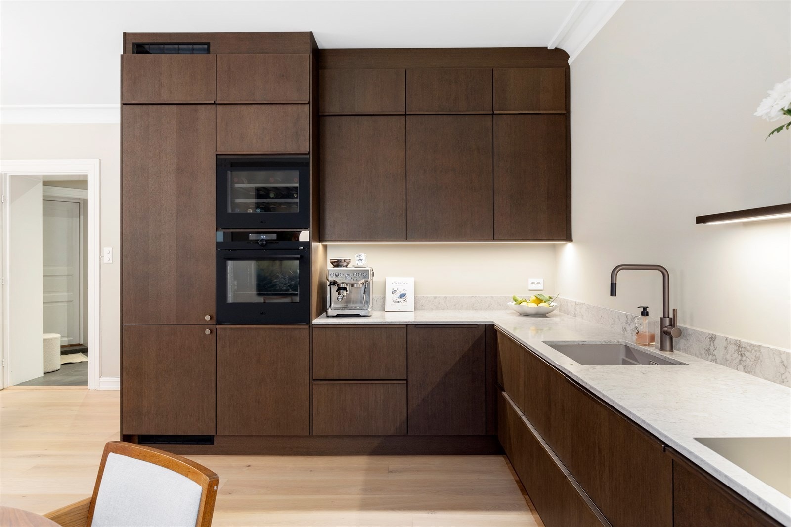 En lys og luftig 3-roms leilighet sentralt på Bislett/Adamstuen. Galleribilde