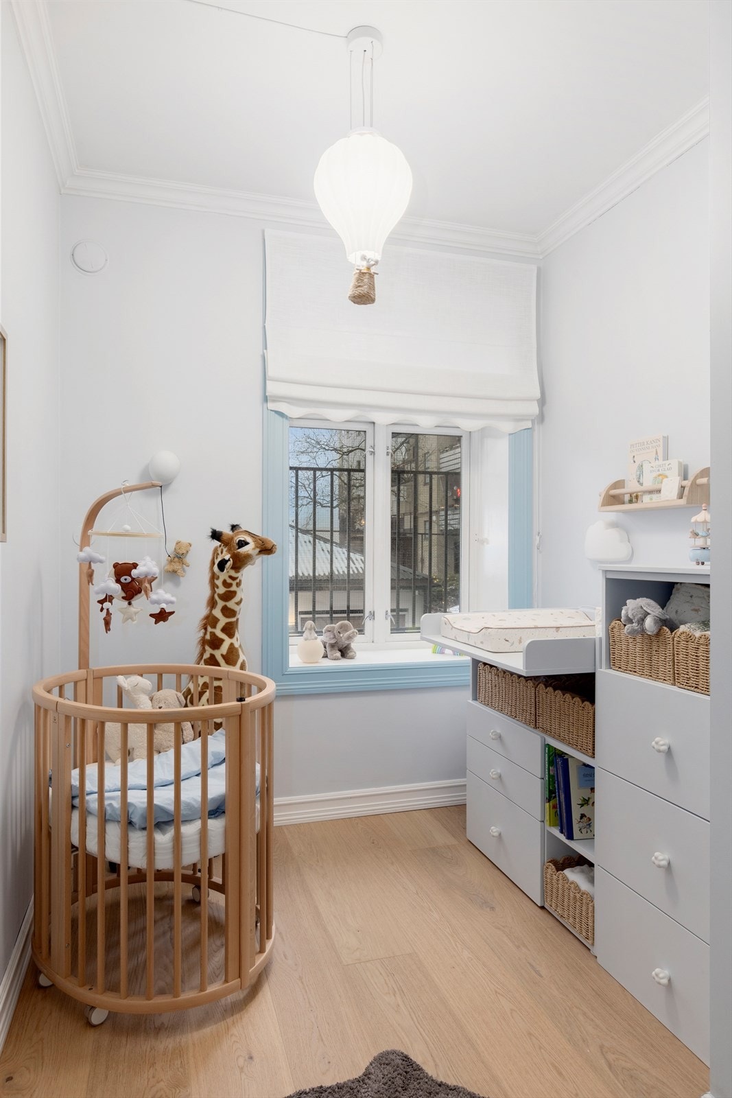 Det er også varmekabler på dette soverommet. Ny parkett i 2025. Galleribilde