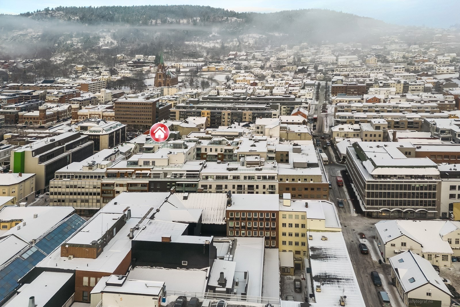 På Bragernes har du enkel tilgang til flere ulike treningssentre, i tillegg til yoga og flere andre tilbud til den som ønsker å holde seg i form. Alternativt kan du knyte på deg joggeskoene og ta deg en tur opp zikk-zakken eller langs elvepromenaden. Galleribilde