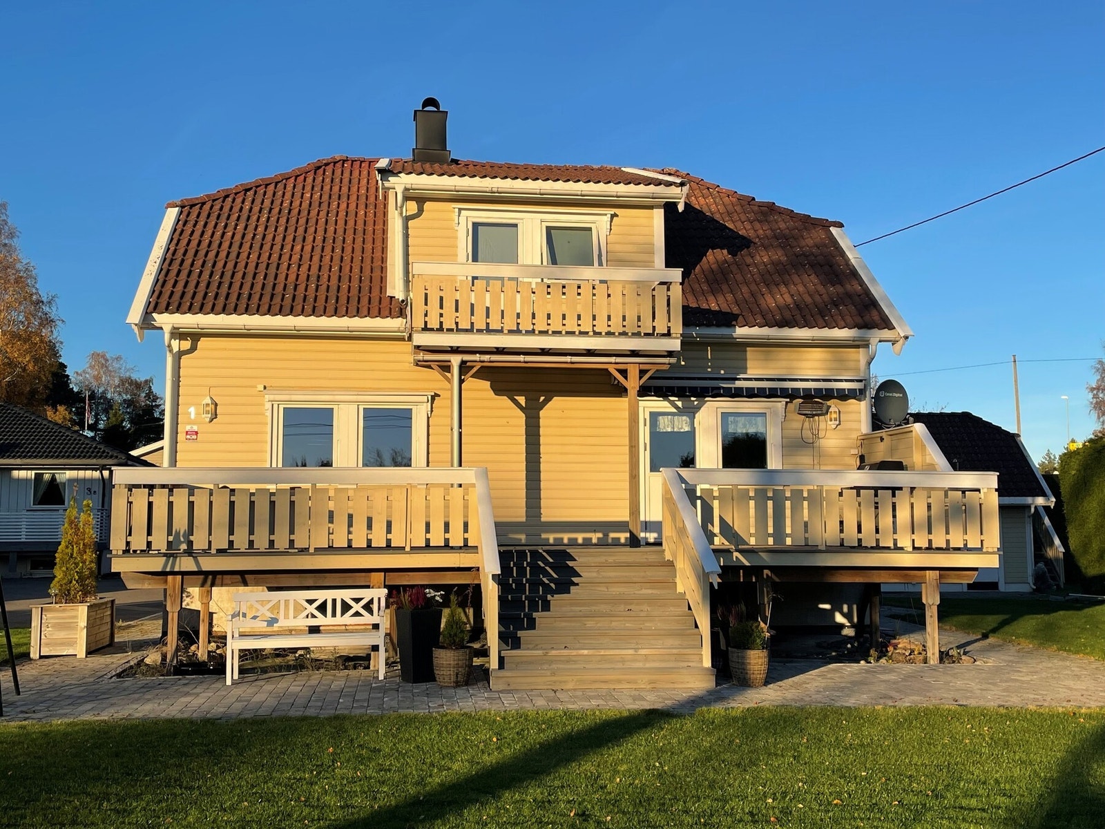 Sommerstid har du også sol litt utover kvelden (selgers privatfoto) Galleribilde