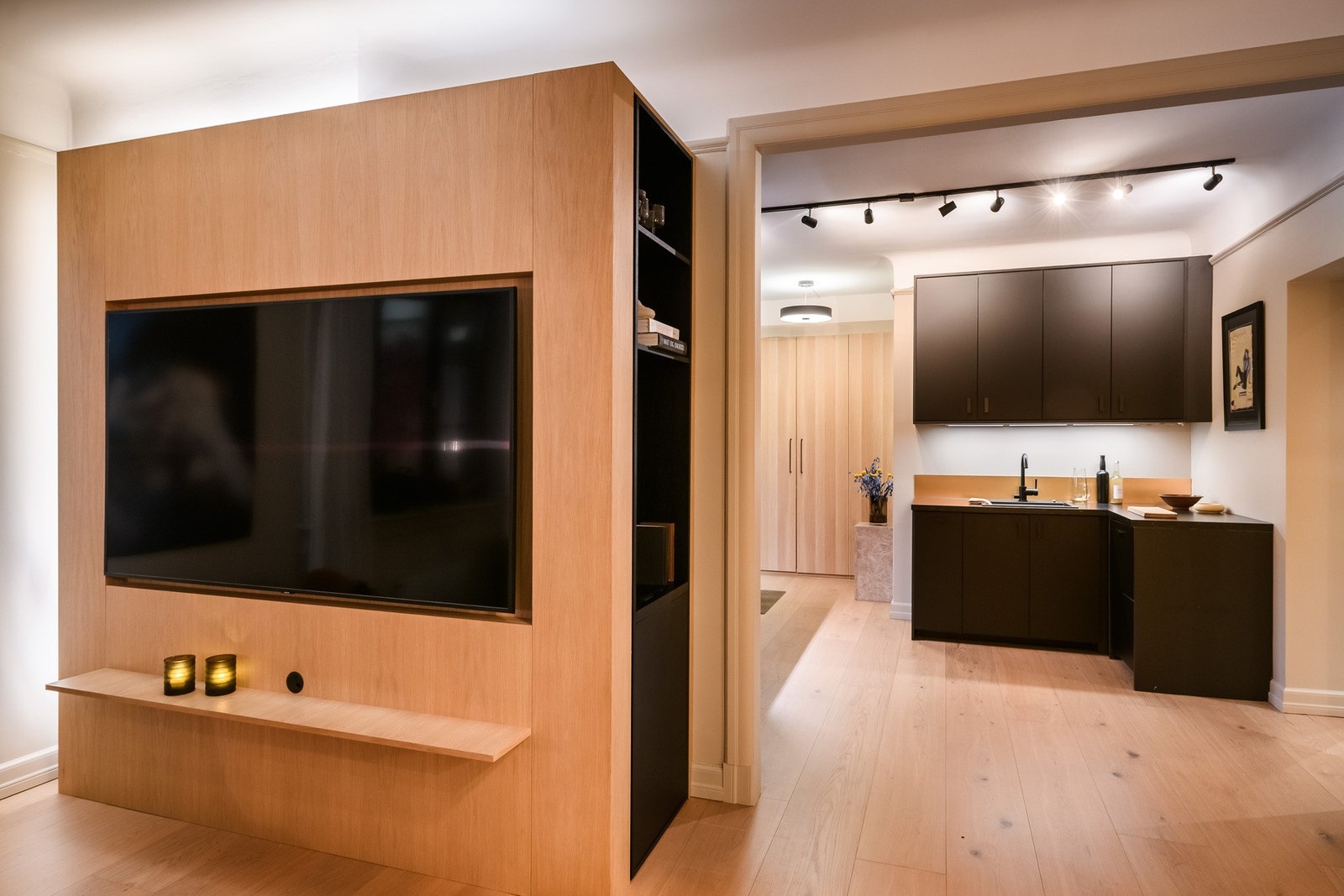 Medieveggen har skjult lagringsplass. Galleribilde