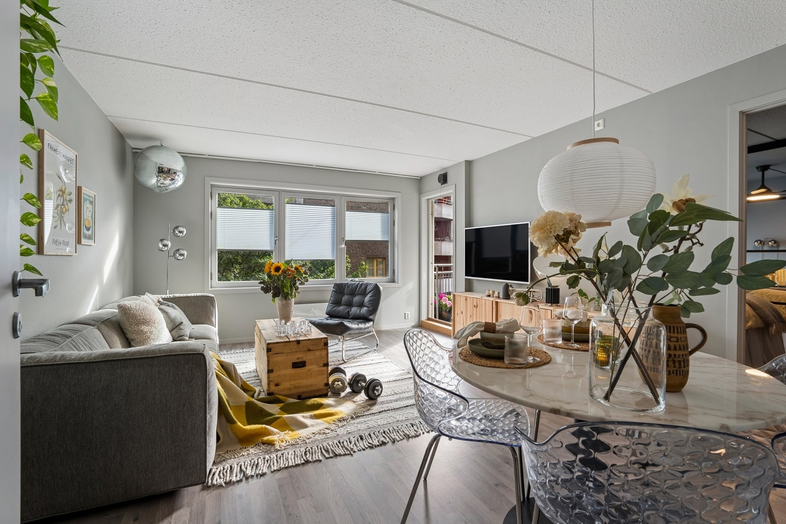 Velkommen til Motzfeldts gate 8 - Pen 2-roms selveierleilighet med balkong. Galleribilde