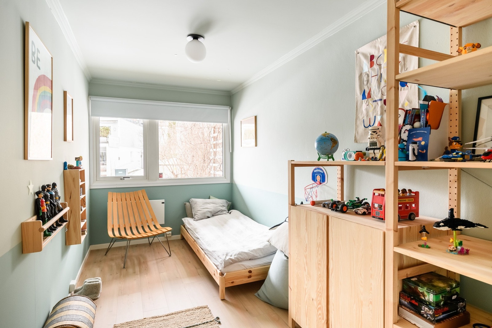 Soverommene har praktiske størrelser som gjør det enkelt å møblere Galleribilde