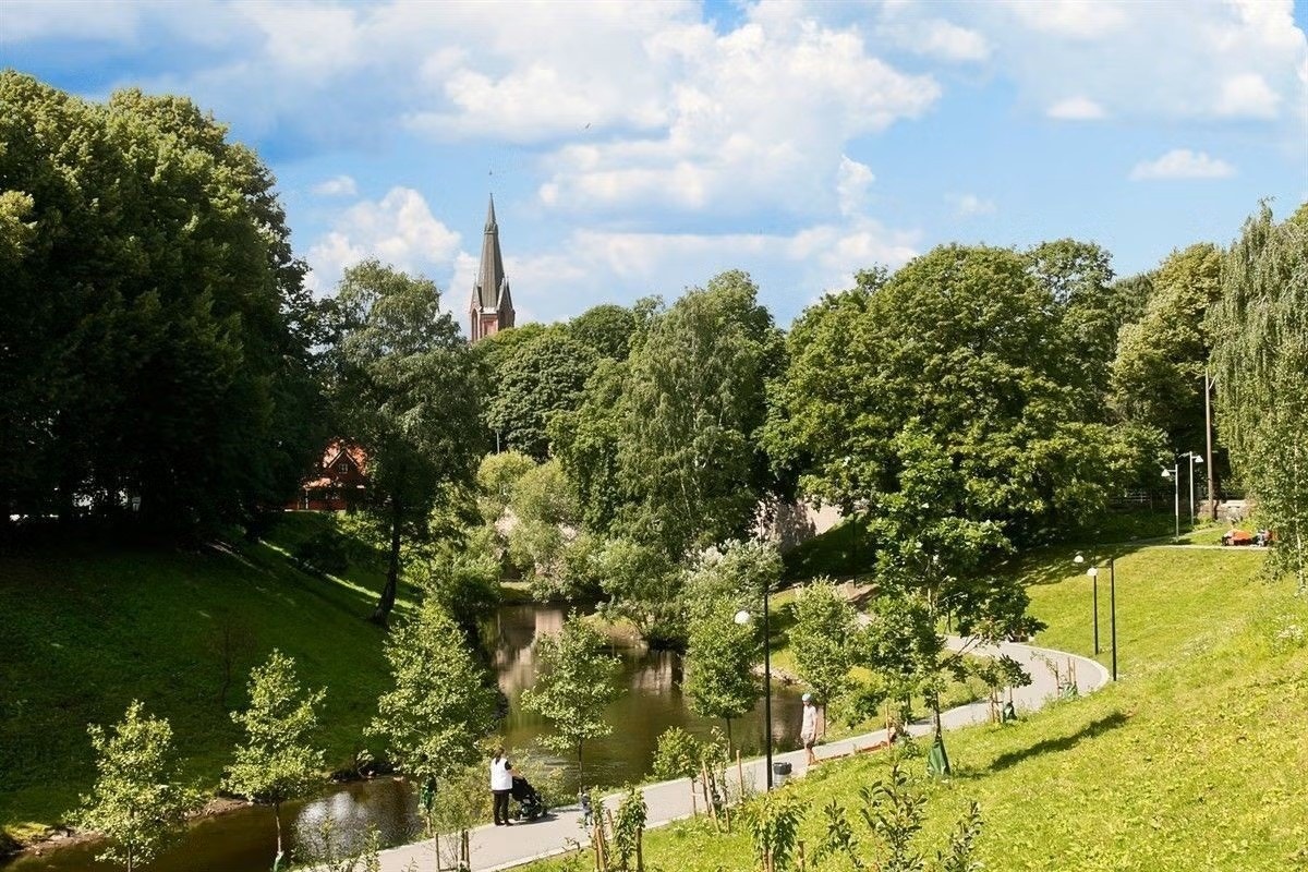 Akerselva er 2 minutter fra leiligheten og perfekt for gå- og joggeturer. Galleribilde