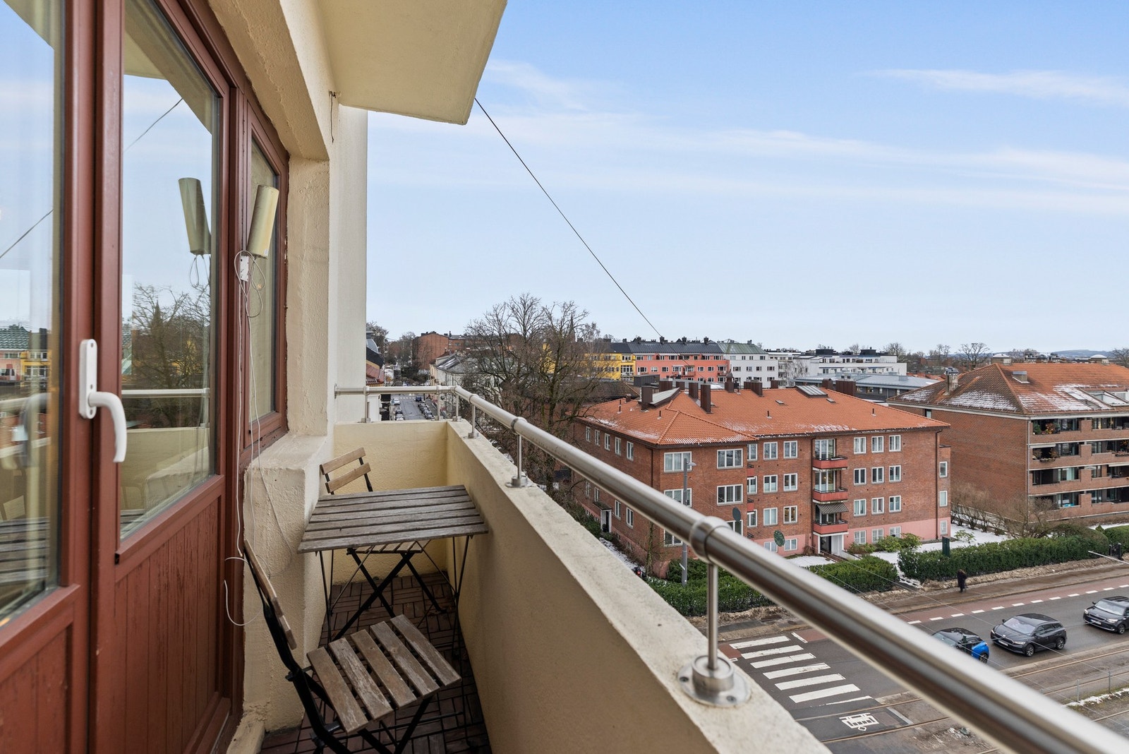 Leiligheten er beliggende i 6.etasje med heisadkomst. Galleribilde