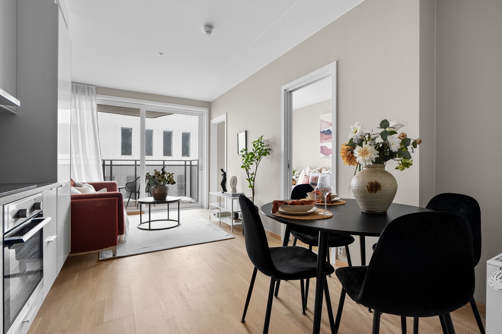 Et balansert ventilasjonsanlegg sikrer et sunt og behagelig inneklima i hele boligen. Galleribilde