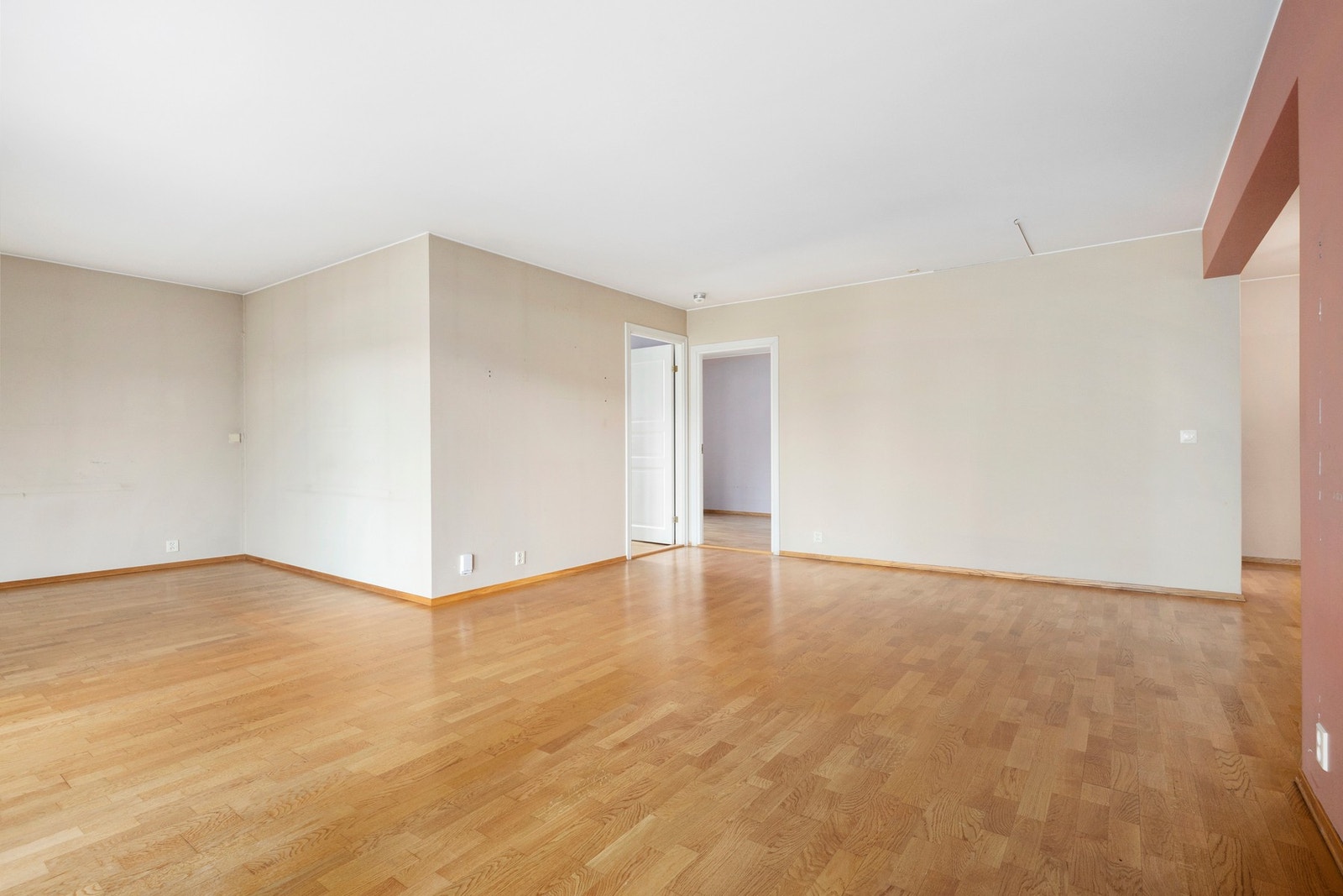 Stor og åpen stue. Galleribilde