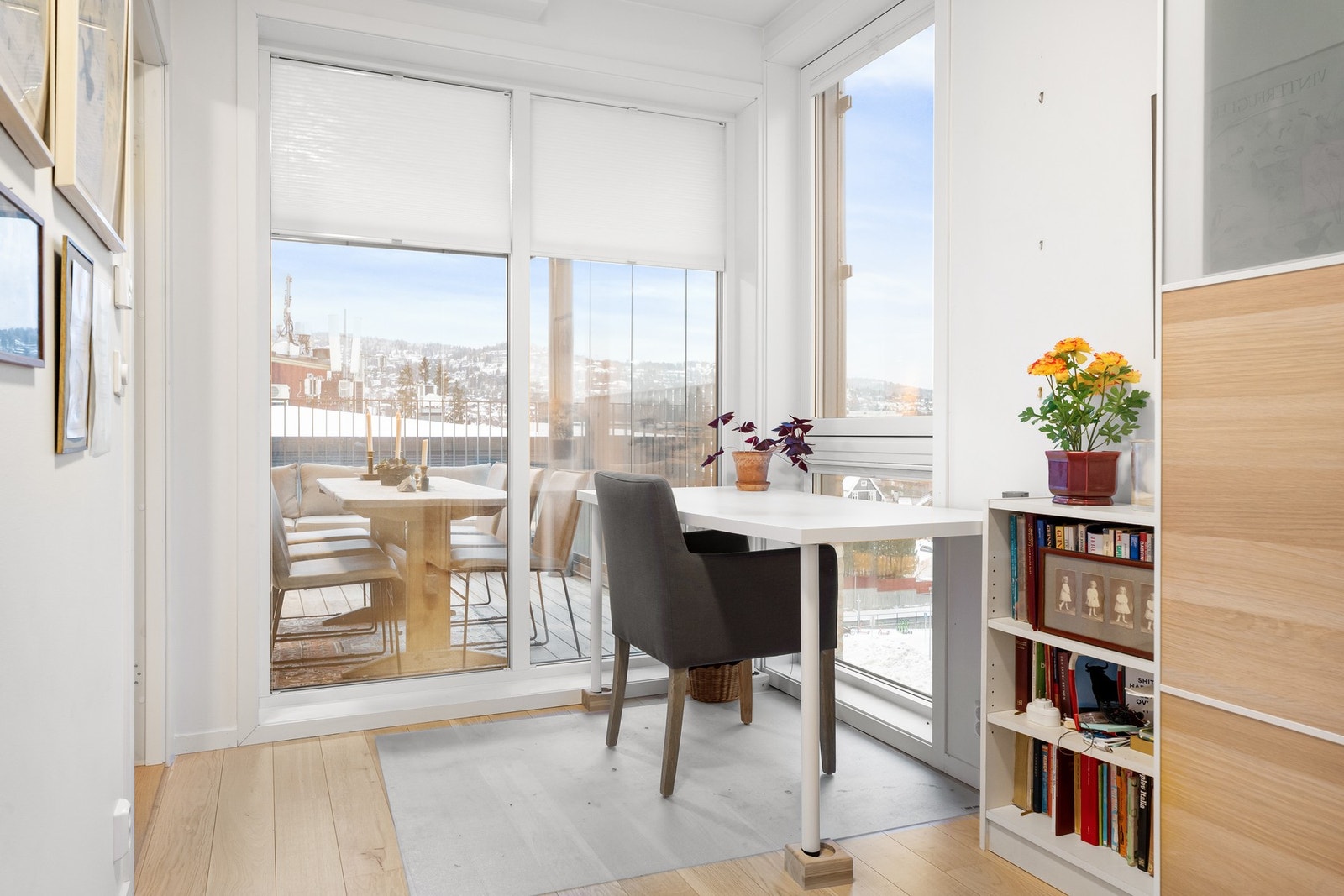 Soverom 2 egner seg fint som barnerom/kontor. Galleribilde